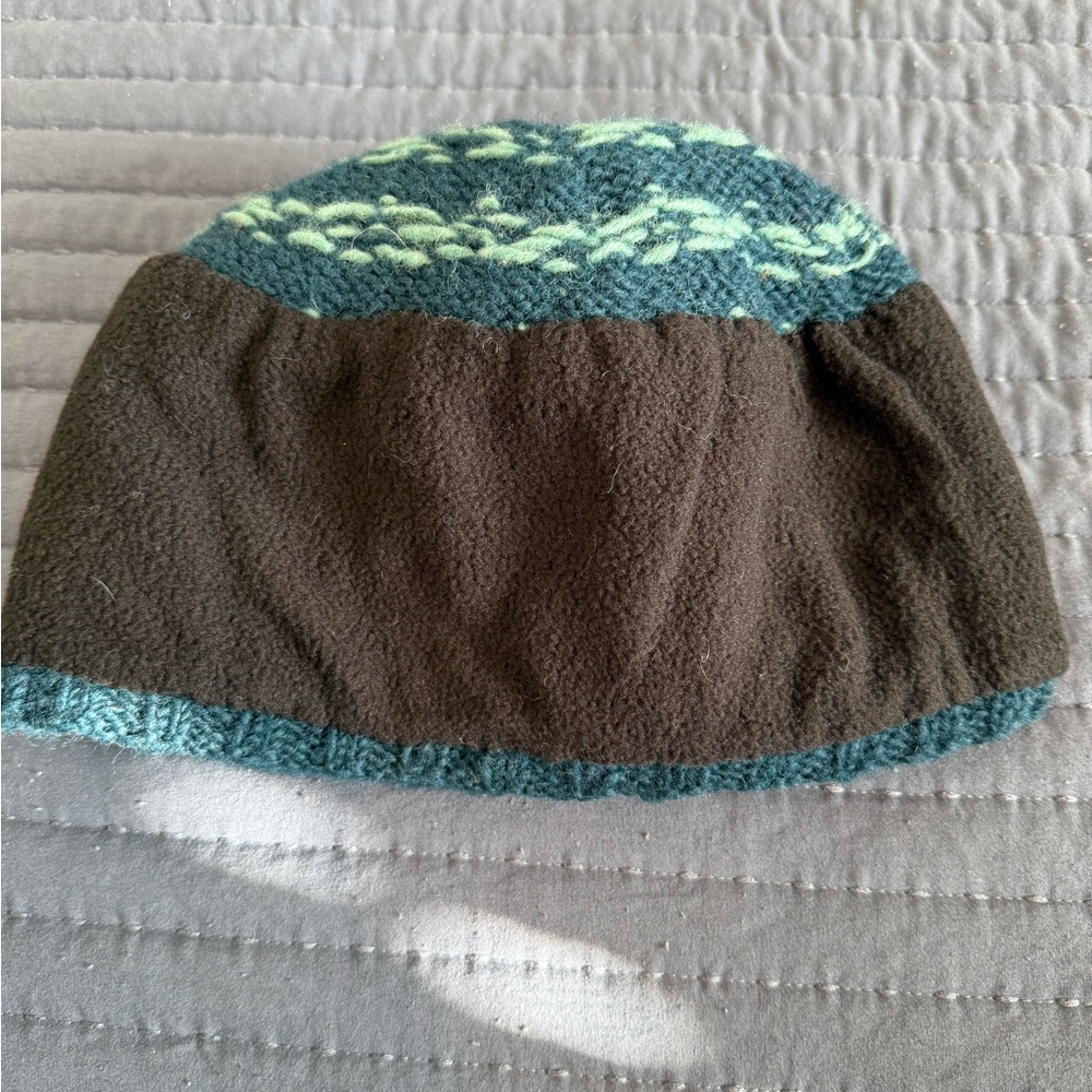 Lost Horizons Lydia Beanie - Picture 3 of 4